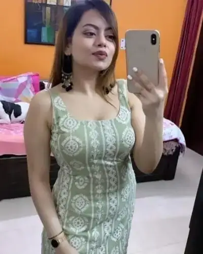 Call Girl in Etah
